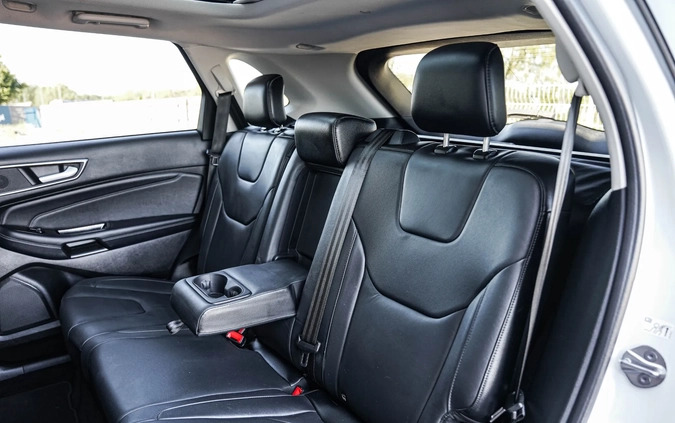 Ford EDGE cena 89900 przebieg: 123624, rok produkcji 2017 z Bieruń małe 667